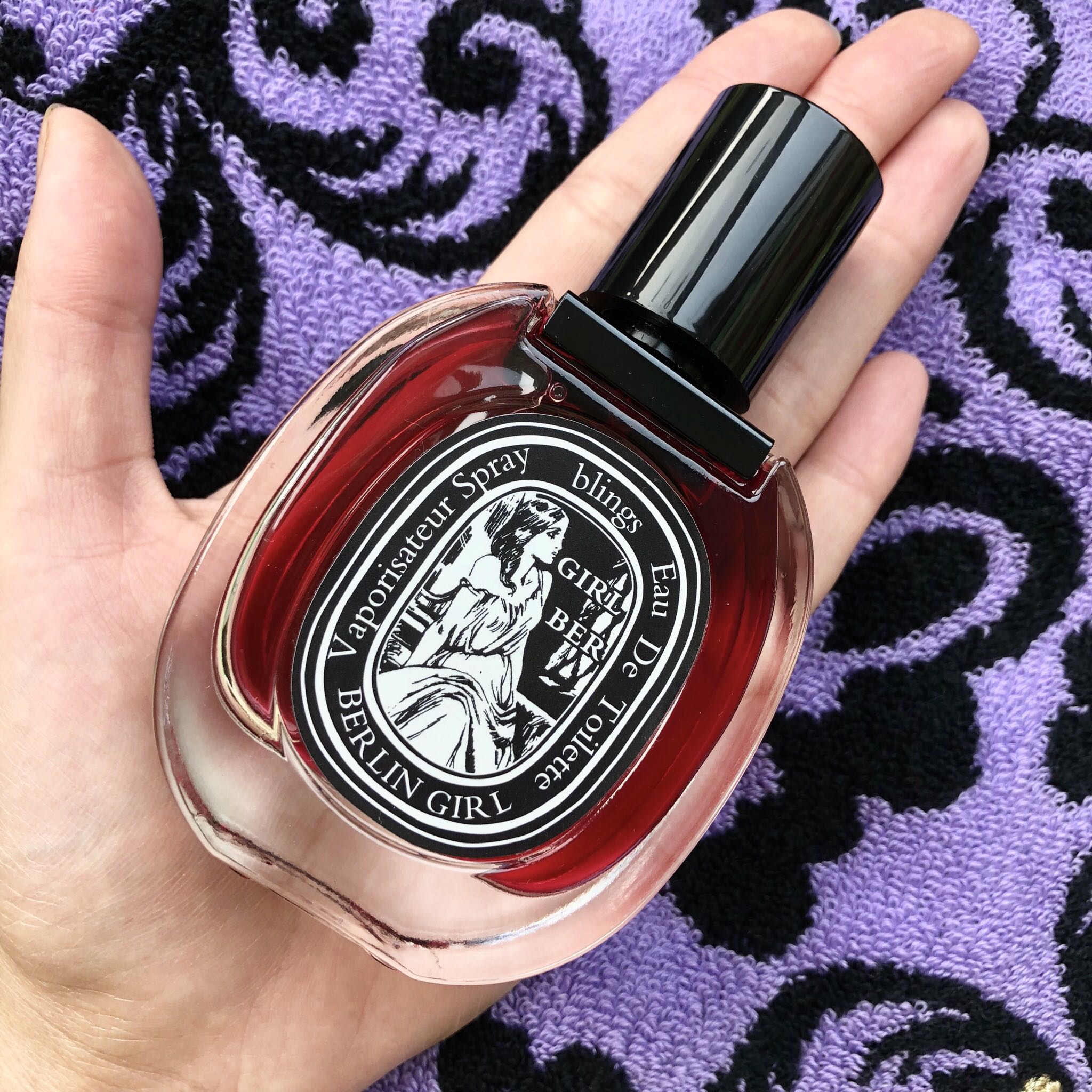 柏林少女孤女怨血色小众香水怎么样有用吗，母女俩使用一个月效果对比,第5张