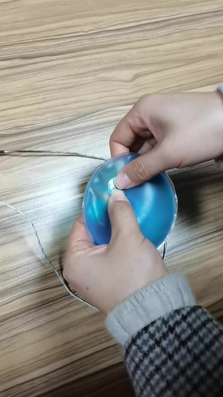 Trending Products 2023 New Arrivals Click Heat Packs Metal Disc Magic Hand Warmer Hot Selling