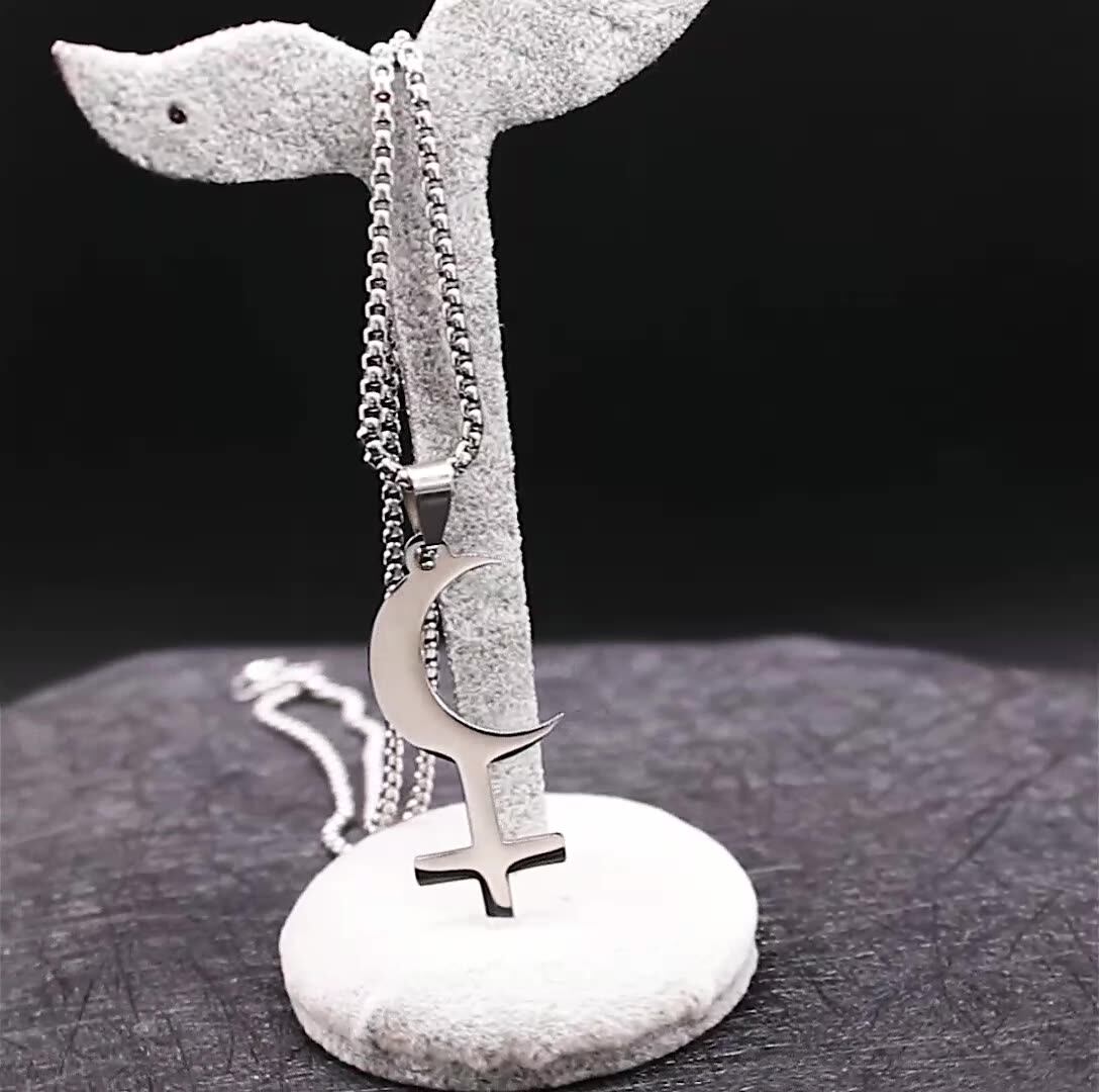 EUEAVAN Lilith Collana per le donne Sigillo di Lilith Dea Fase Lunare Collana Ciondolo Strega Pagana Ecate Mitologia Amuleto Tripla Luna Dea Gioielli Streghe Regali Uomini (argento