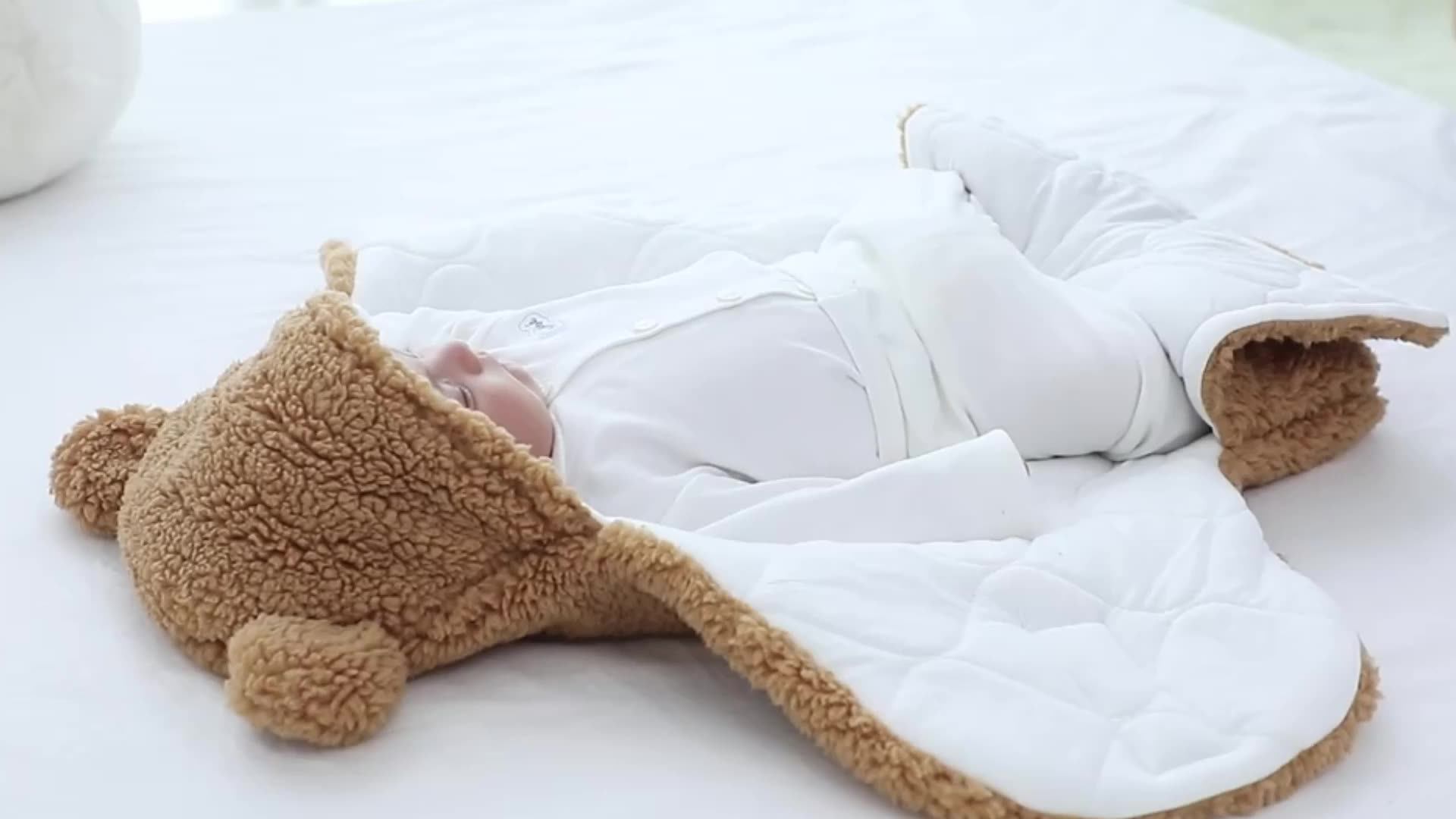 Famicheer Quilted Baby Swaddle Blanket Cotton Baby Sleeping Bag