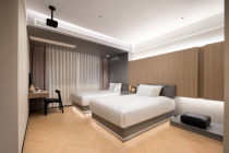 Jijianli·Bourbon Hotel (Sanya High-speed Railway Station Branch) Jijianli·Qieman Video Twin Room