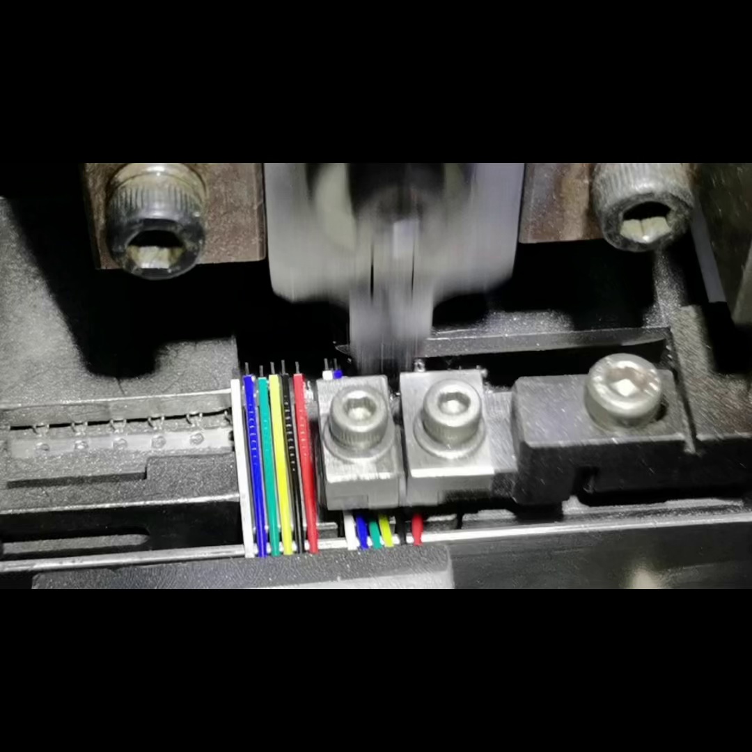 杜邦线还敢用塑料皮？这波升级我直接跪了。