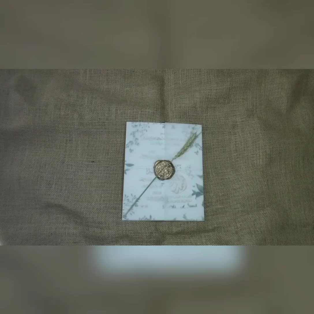 Customized Vellum Paper Arabic Wedding Invitation Card With Wax Seal