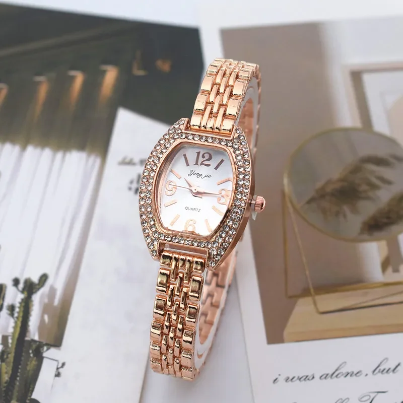 Cross-border new temperament fashion diamond ladies watch full diamond barrel digital quartz women's watch bracelet watch wholesale