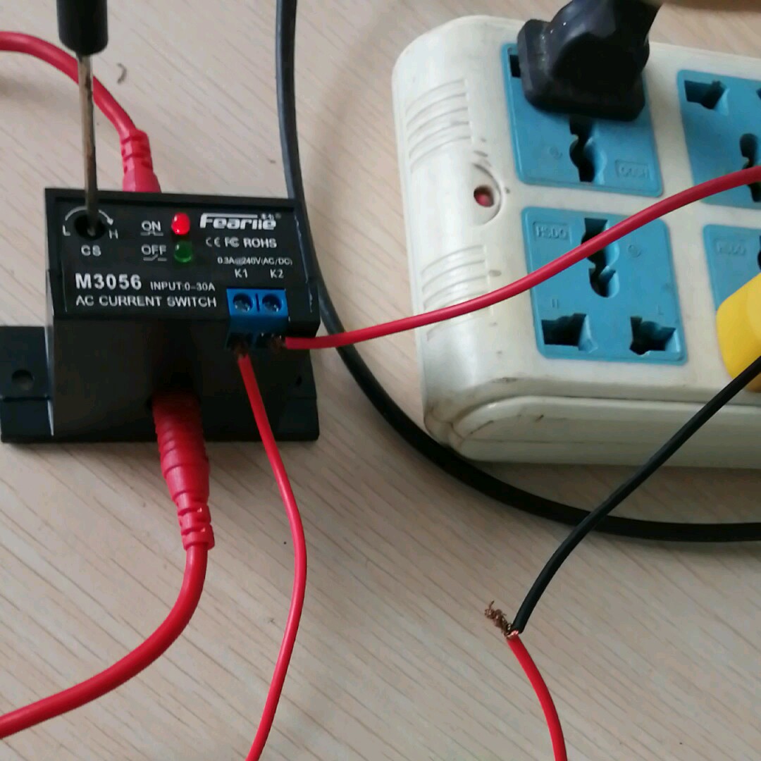 SZC23-NO-AL-CH Interruttore Di Rilevamento Corrente CA 0,2-30A - Autoalimentato, Regolabile, Con LED, Per Protezione Motori E Monitoraggio