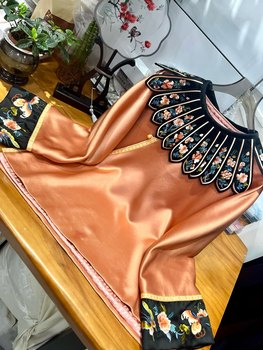 2590 New Chinese Style Cloud Shoulder Palace Four Seasons Flower Embroidery Retro Qing Han Versatile Acetate Blouse