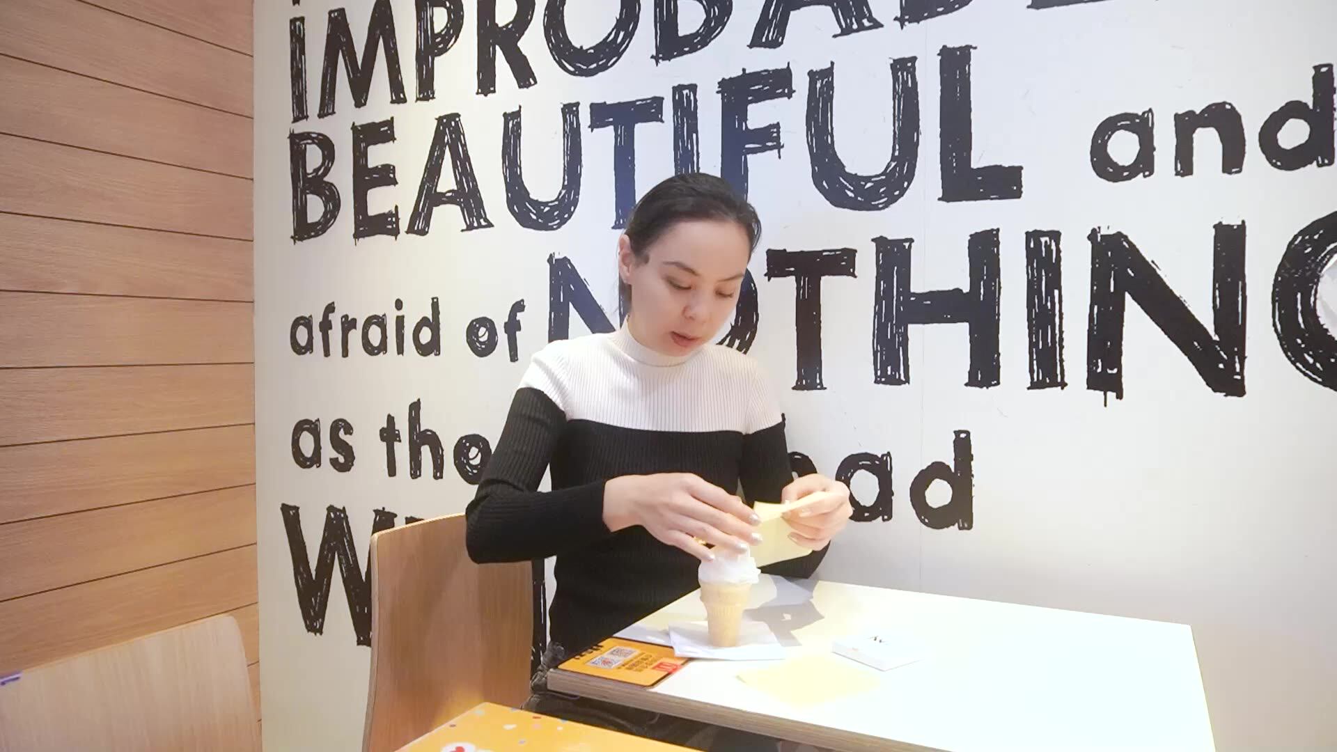 24k 8x8cm 25 Sheets/booklet Genuine Edible Gold Leaf Sheets Foil Food