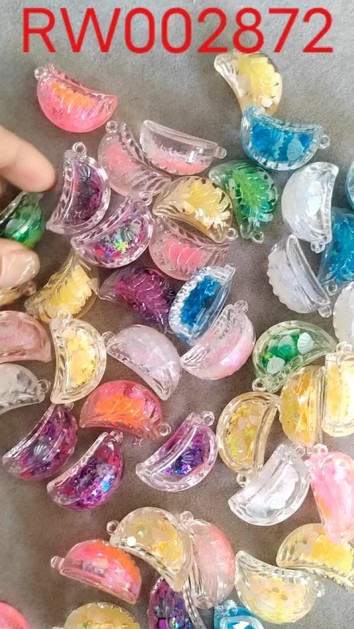 Resin Charm Wholesale 100pcs 25*28mm Kawaii Cartoon Red Bear Kit