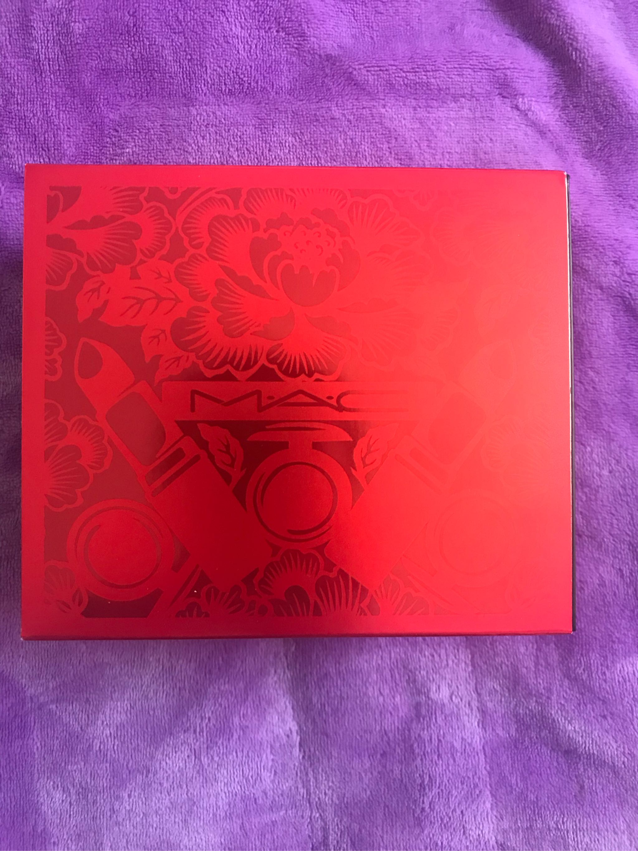 Luck IN LOVE,专柜都买不到的MAC限定版口红_in榜 Luck IN LOVE,专柜都买不到的MAC限定版口红