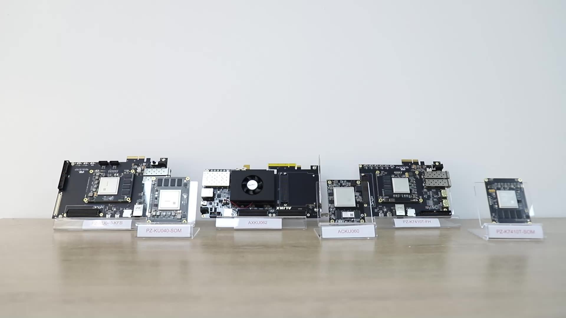 Cu-poページ Workstation Powerhouses: AMD Ryzen Threadripper 16-core 2950X & 32