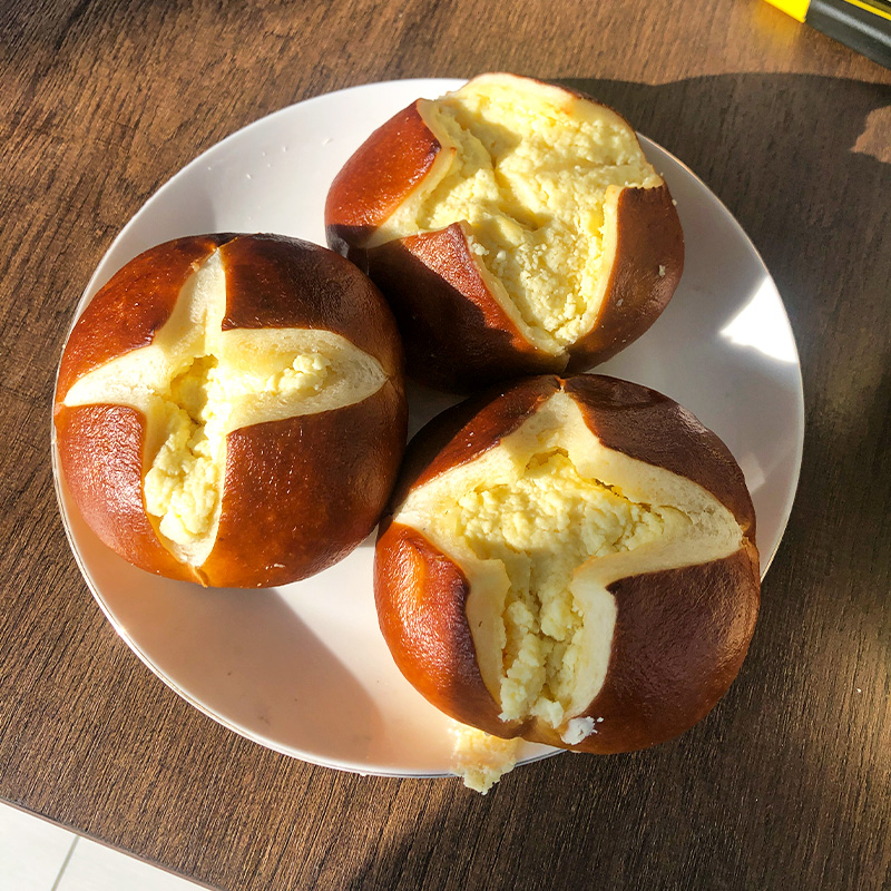 禾念奶酪味碱水球夹心面包健康代餐零食学生营养即食早餐食品欧包