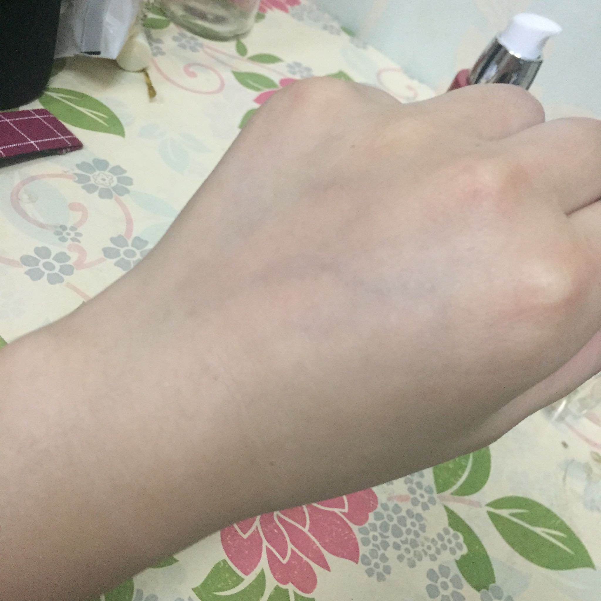 红景天焕亮精华液