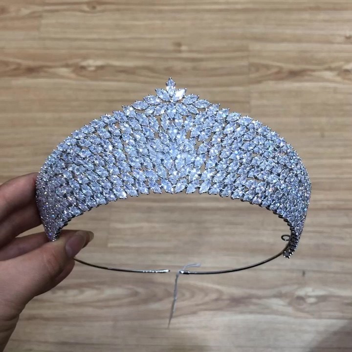 Adult Tiaras And Crowns Classic Design Elegant For Women Wedding Zircon