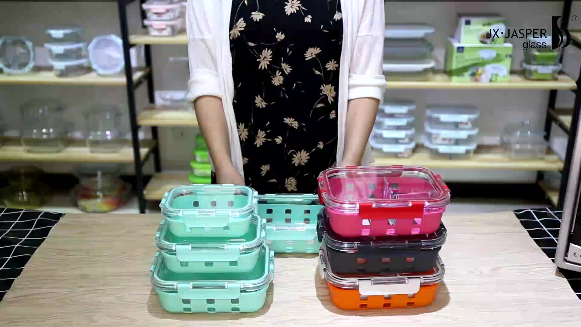 Oven Microwave Safe Glass Food Container With Silicone Sleeve For Food