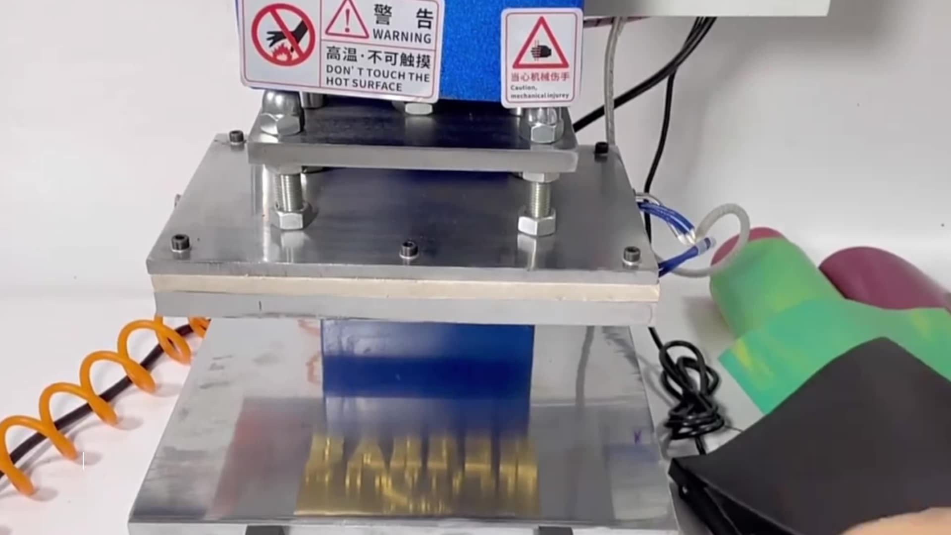 Factory Price Digital Table Top Automatic Pneumatic Hot Stamping Gold Foil Embossing Machine For