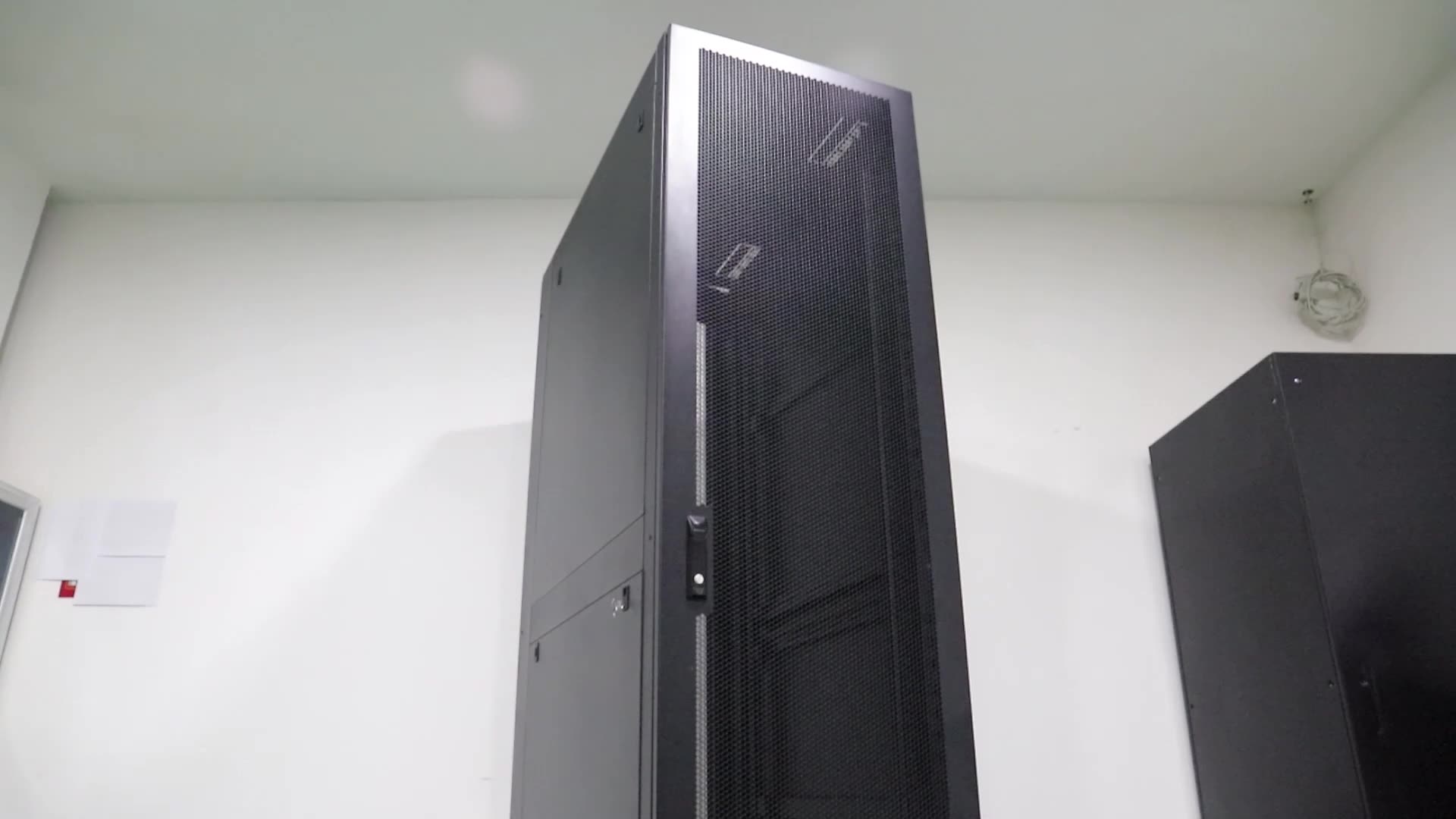 Smart Server Rack Cooling System Modular Data Center Solutions