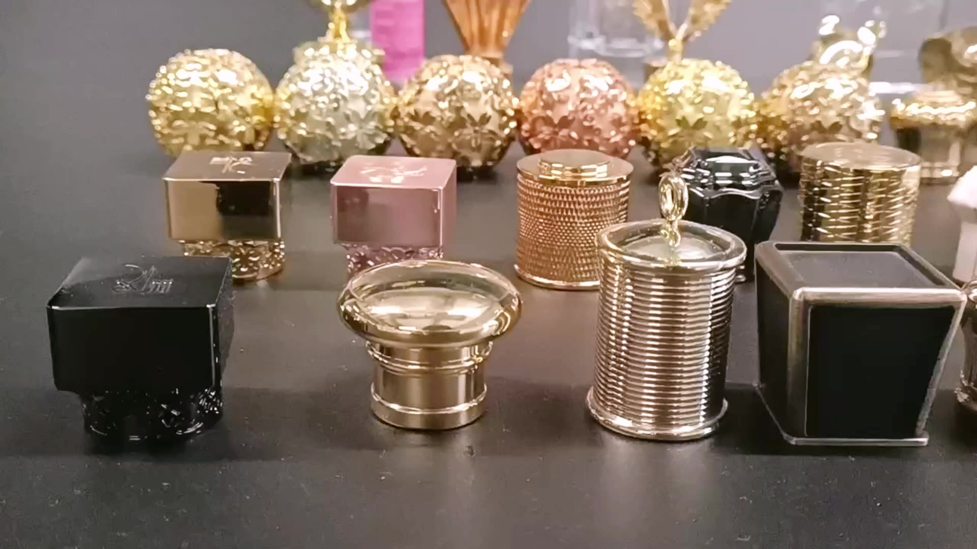 крышка парфюм. колпачки для парфюма. флакон 15 мл стекло золотой. флакон стеклянный прозрачный. крышка парфюм.