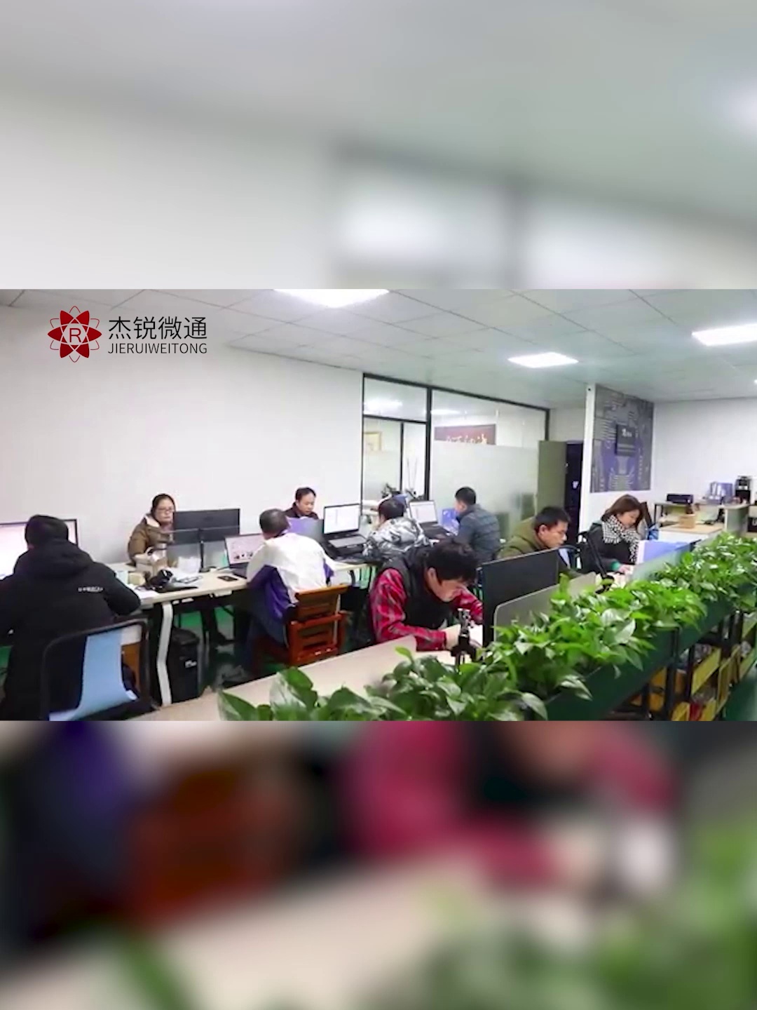 这摄诸诸例如头能当广告机。1100万例如素还免驱。238块是来抢钱的吗？