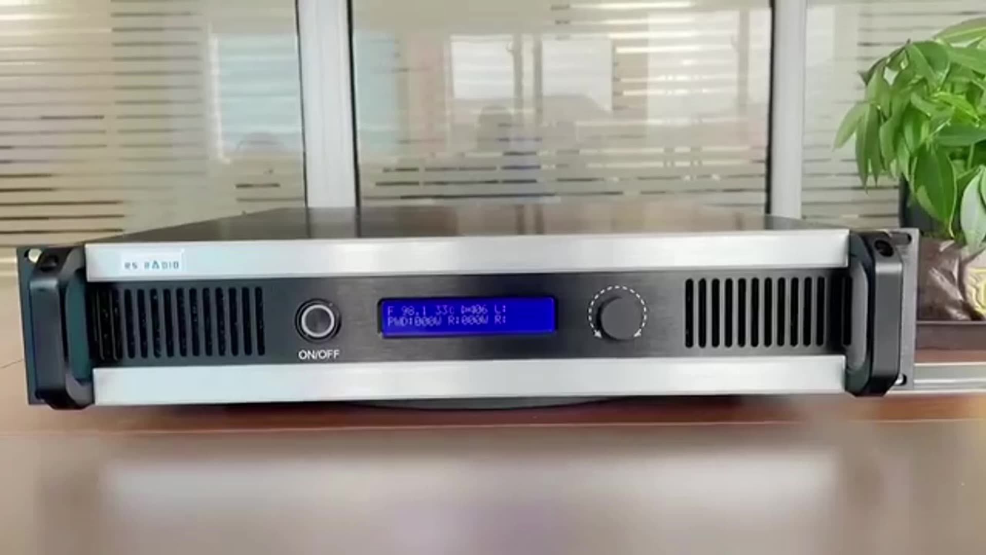 Rs Radio Broadcasting 1500w Fm Transmitter Radio Station Equipment