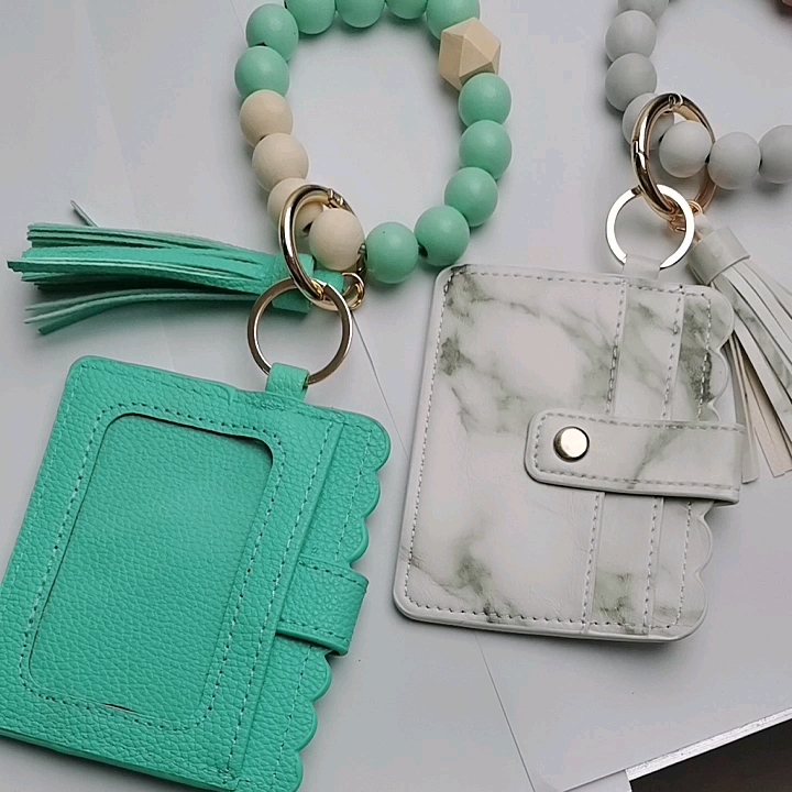 Wholesale 2021 Newest Key Chain Bracelet High Quality Silicone Beads