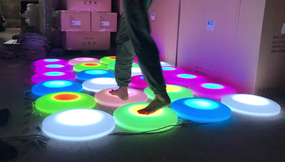 Видеопанель videowall 55. Dwin дисплей arduino. Интерактивный стол бар. Сенсорное видео. Кнопки слива сенсорные.