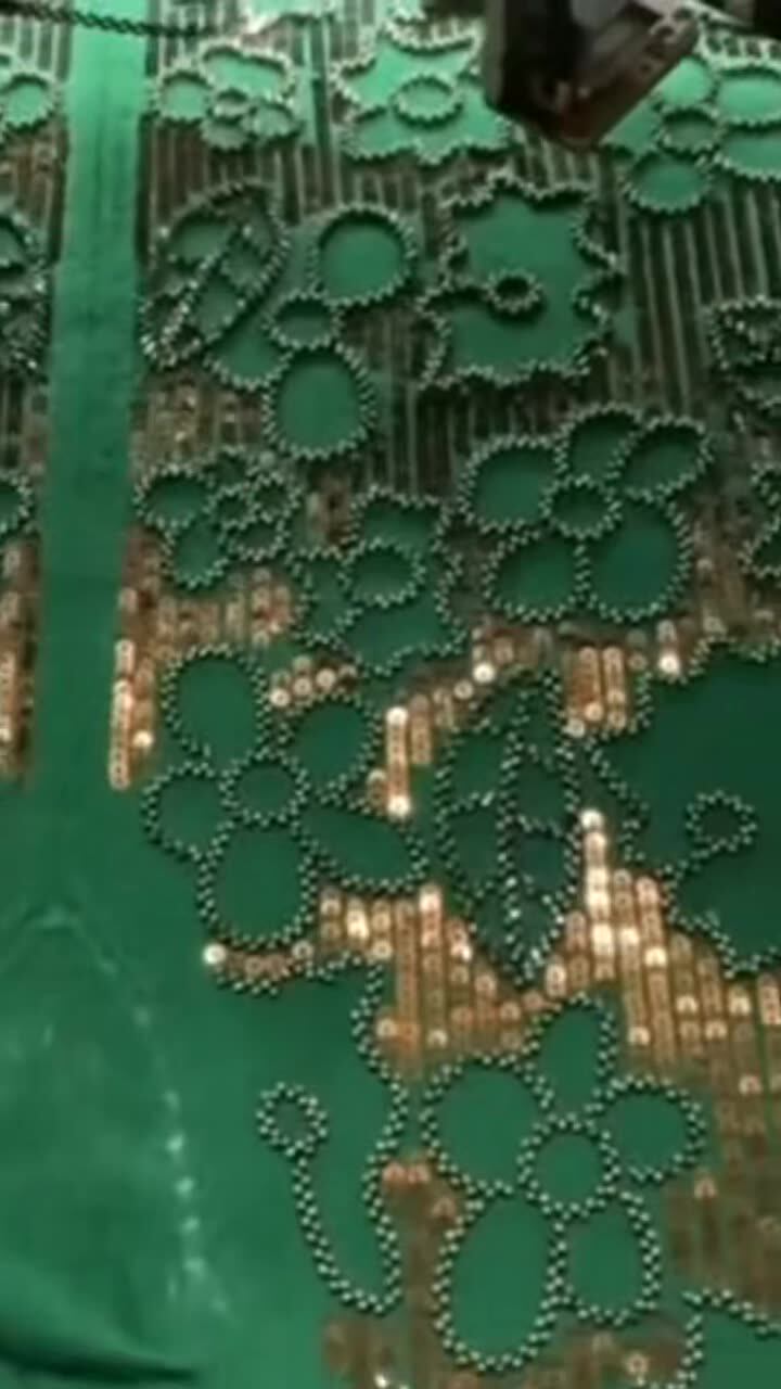 定制珠绣刺绣logo各类服装箱包绣花标订做绣花贴定做刺绣布贴标-阿里巴巴