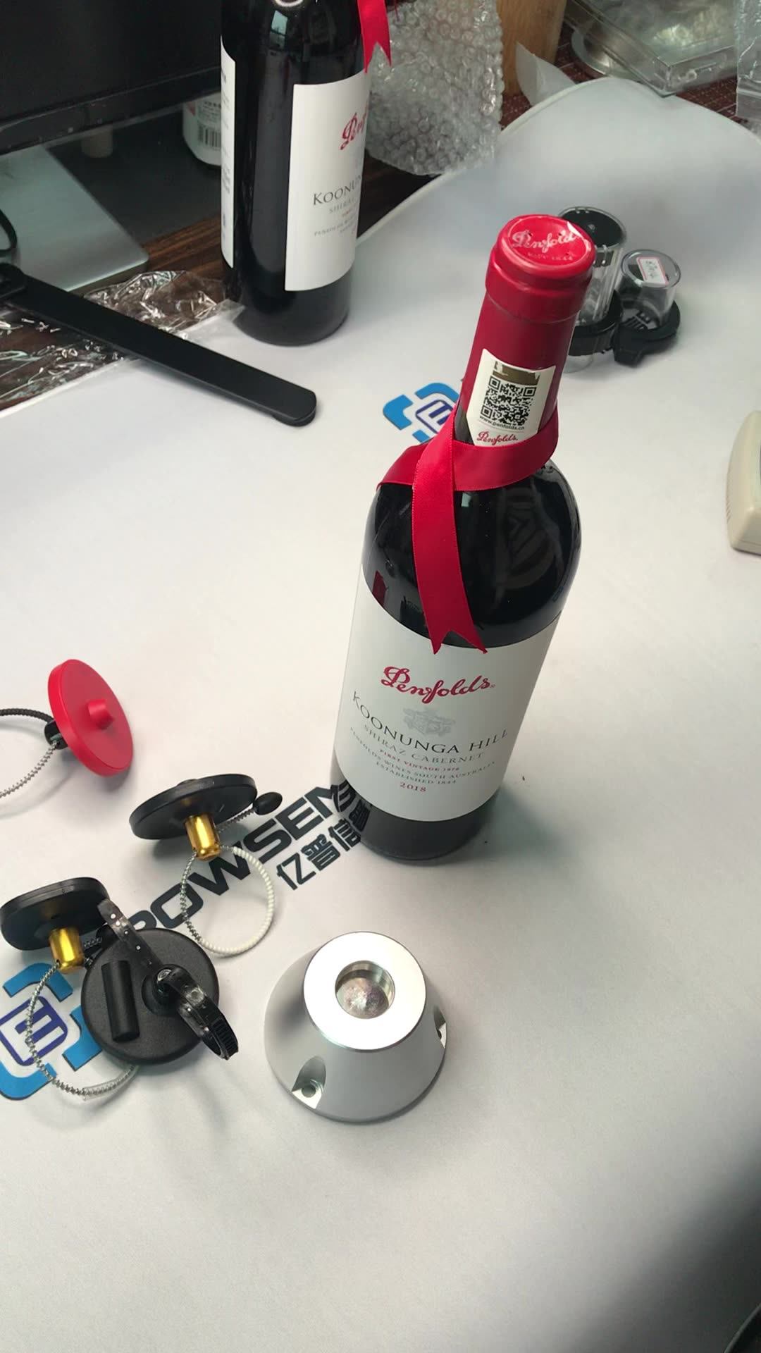 Shopping Malls And Supermarket Anti Theft Bottle Tag Milk Bottle Lock