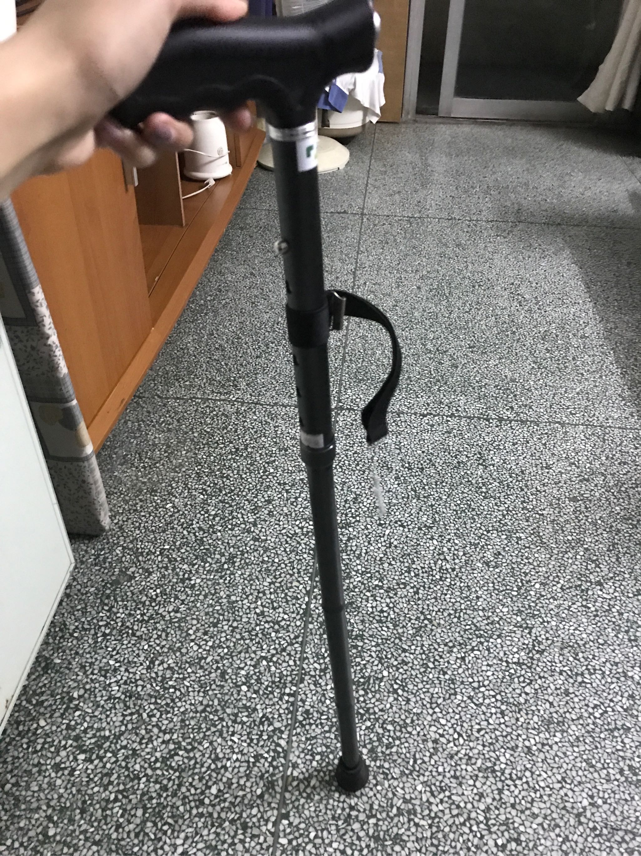 中进老人拐杖防滑行走带灯铝合金怎么样？效果如何多少钱啊，使用一周后效果,第6张