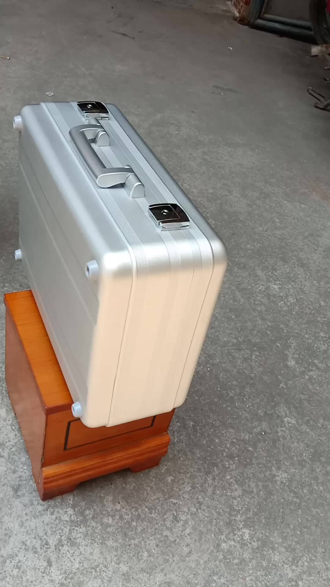 Custom Hard Aluminum Alloy Travel Briefcase Carry Metal Business