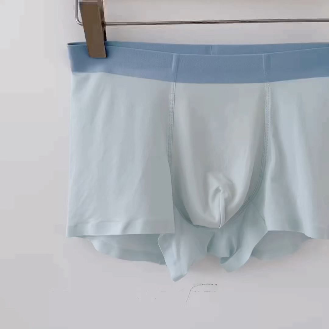 今日穿的这个款冰丝内裤确实太上头了✨