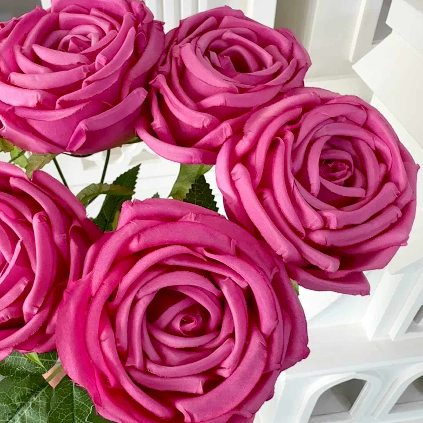 China Wholesalers Wedding Decorative Dream Morning 7 Princess Roses Flower Wedding Decoration