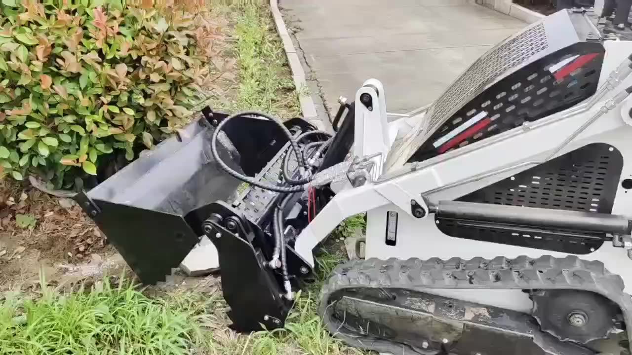 Infront China Skidsteer Dingo Stand On Attachments Mini Crawler Skid