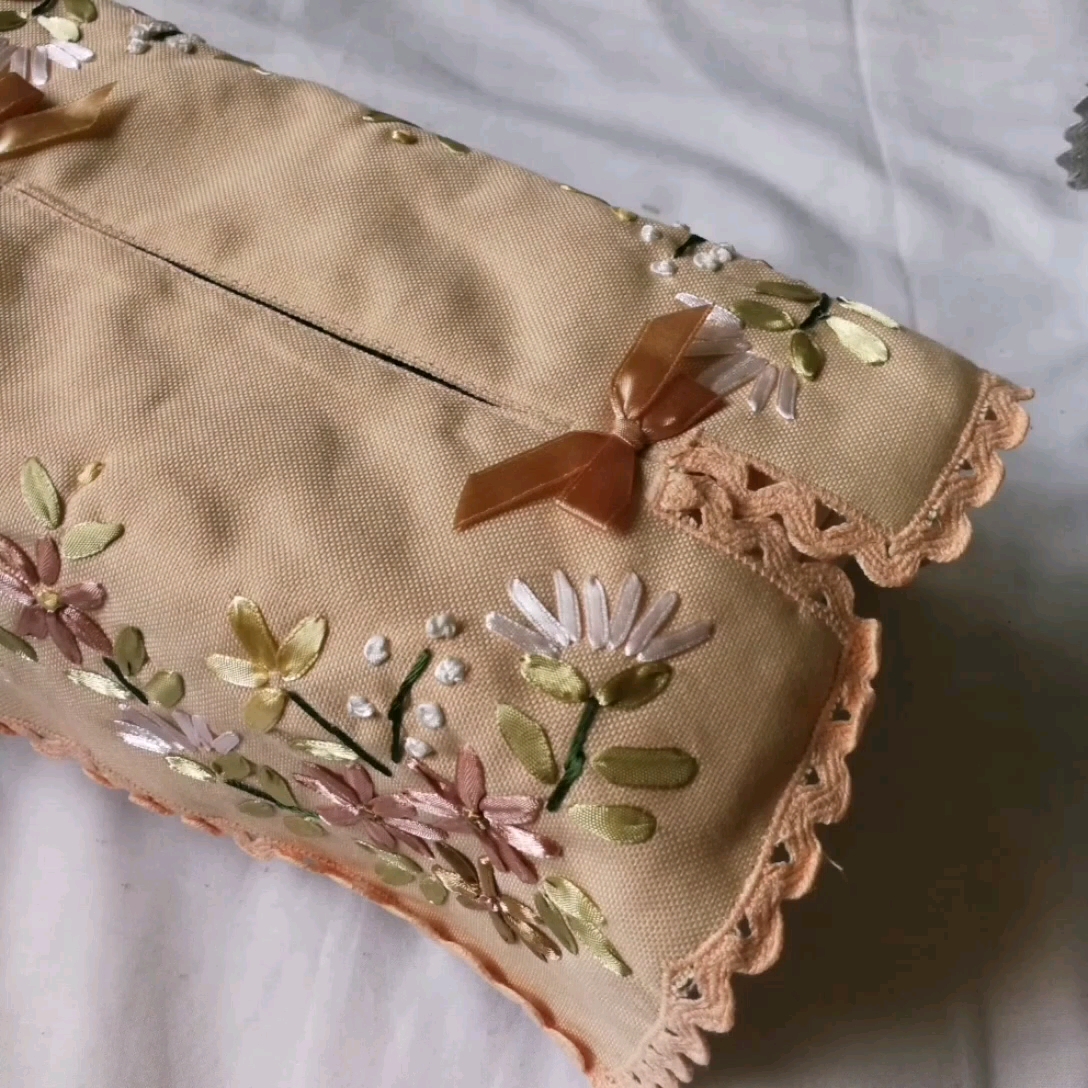 Pretty Hand Embroidery Silk Ribbon Flower Crochet Lace Tissue Box Cover