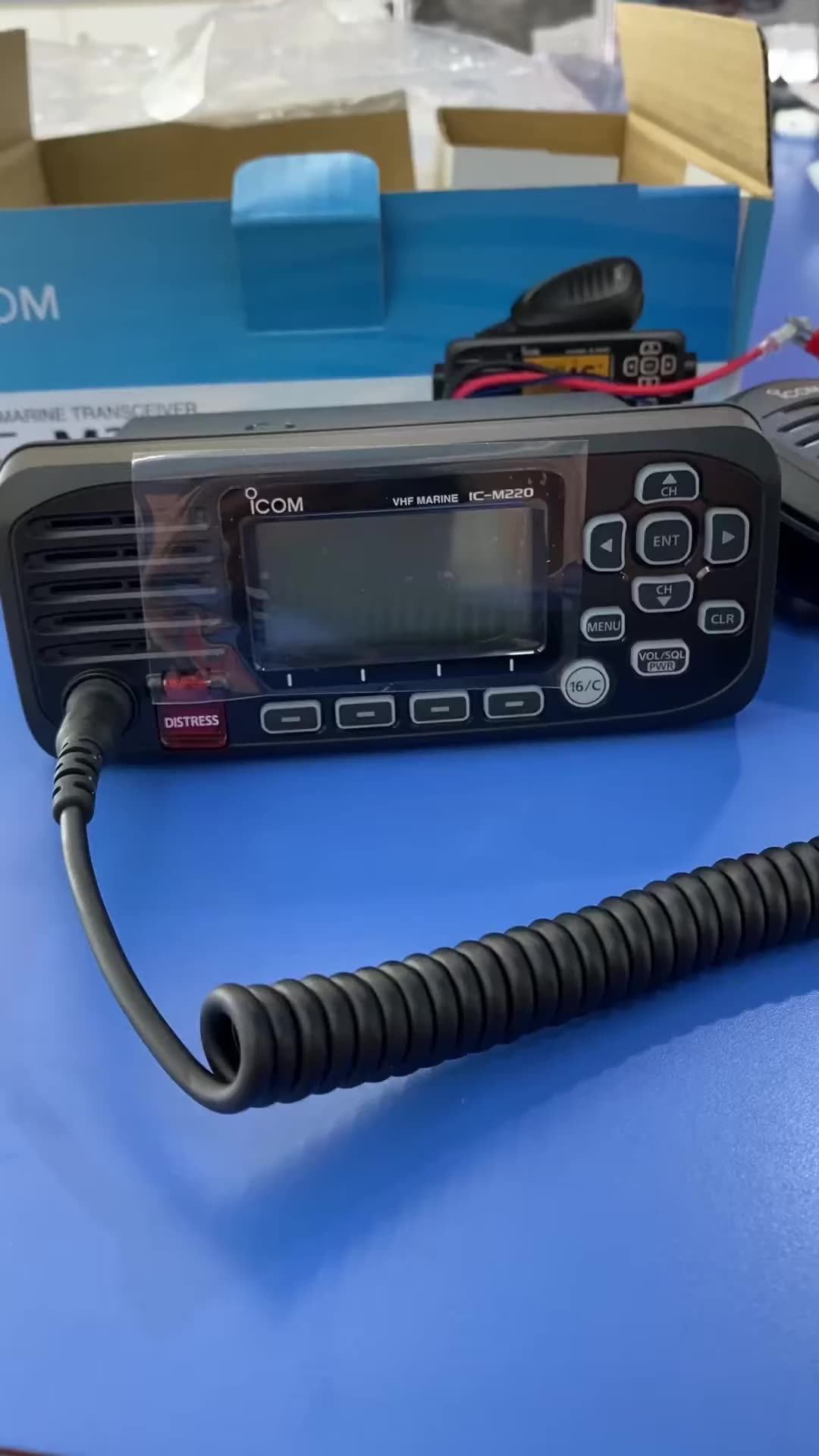 M220 Maritime Walkietalkie Waterproof Ipx7 Long Range Fm Vehicle And Boat