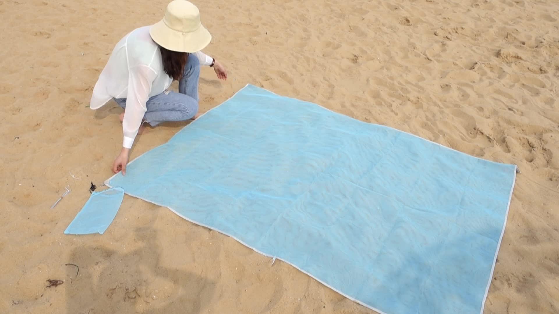 100 Polyester Waterproof Useful Foldable Picnic Sand Free Beach Mat