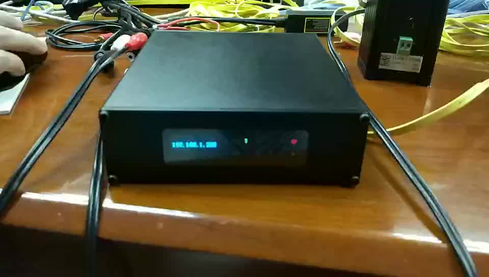 12v Dc 802.3af Switch 4 Output Phantom Power Danteenable Product Dante