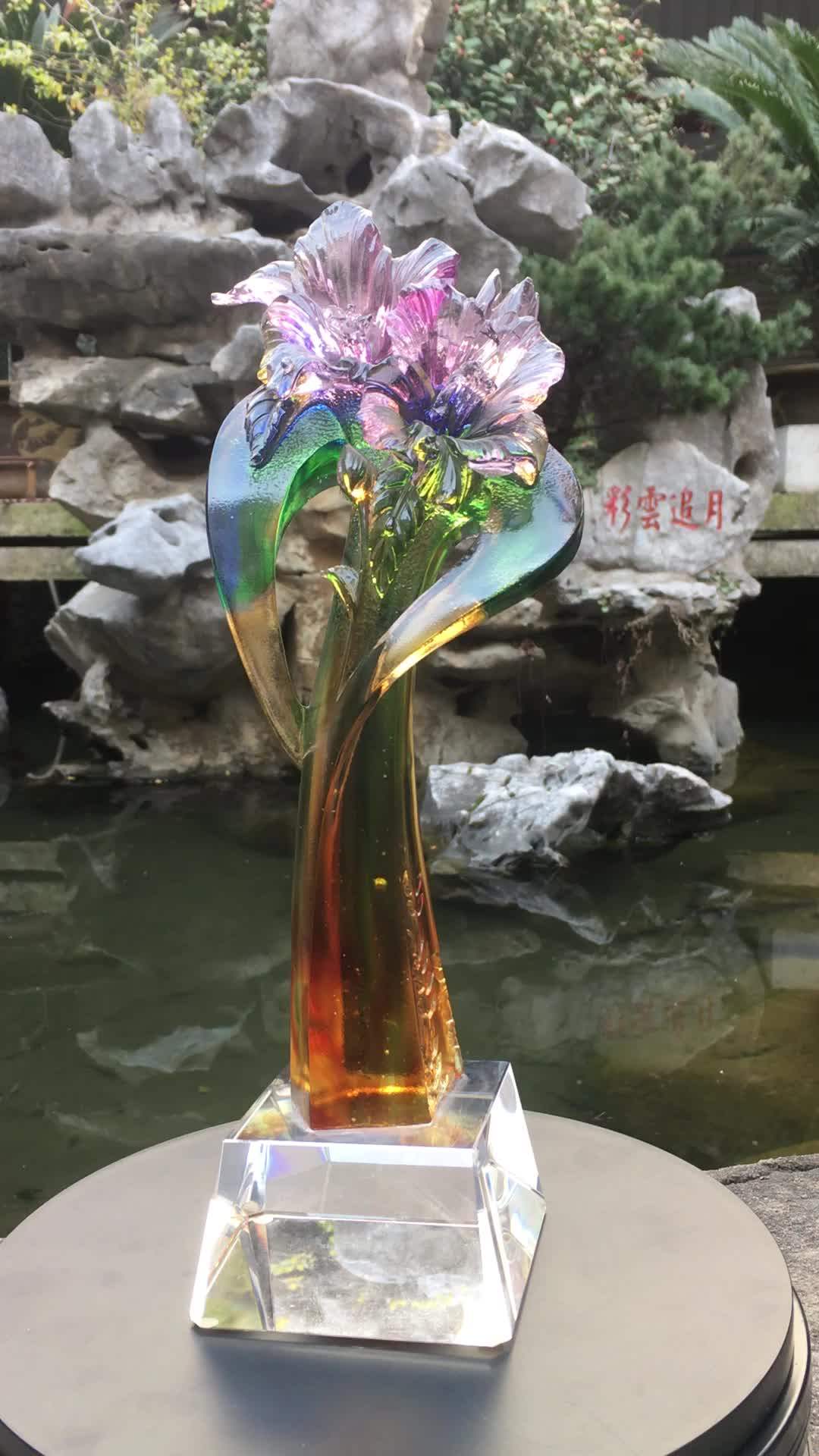 Elegant Flower Pate De Verre Art Glass Trophy Flower Shaped Trophy