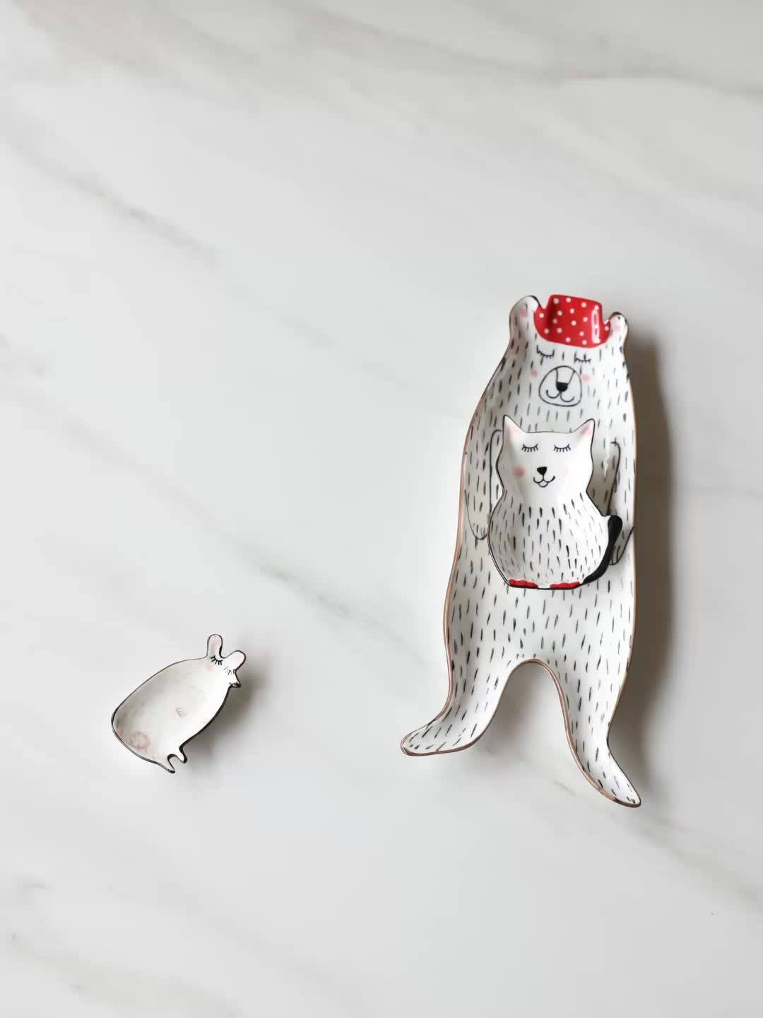 Classic Design Cute Animal Style Ceramic Plate With Optional For Kids