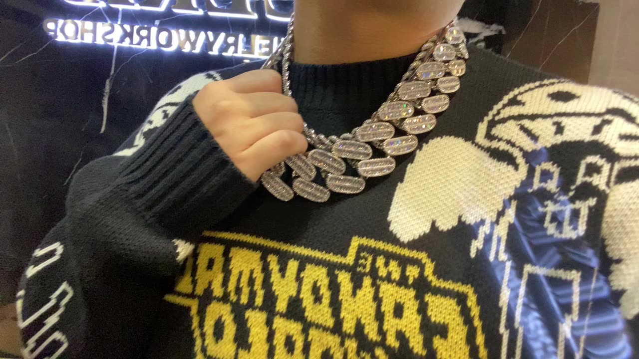 Cuban Link Chain,40mm Baguette Chain 