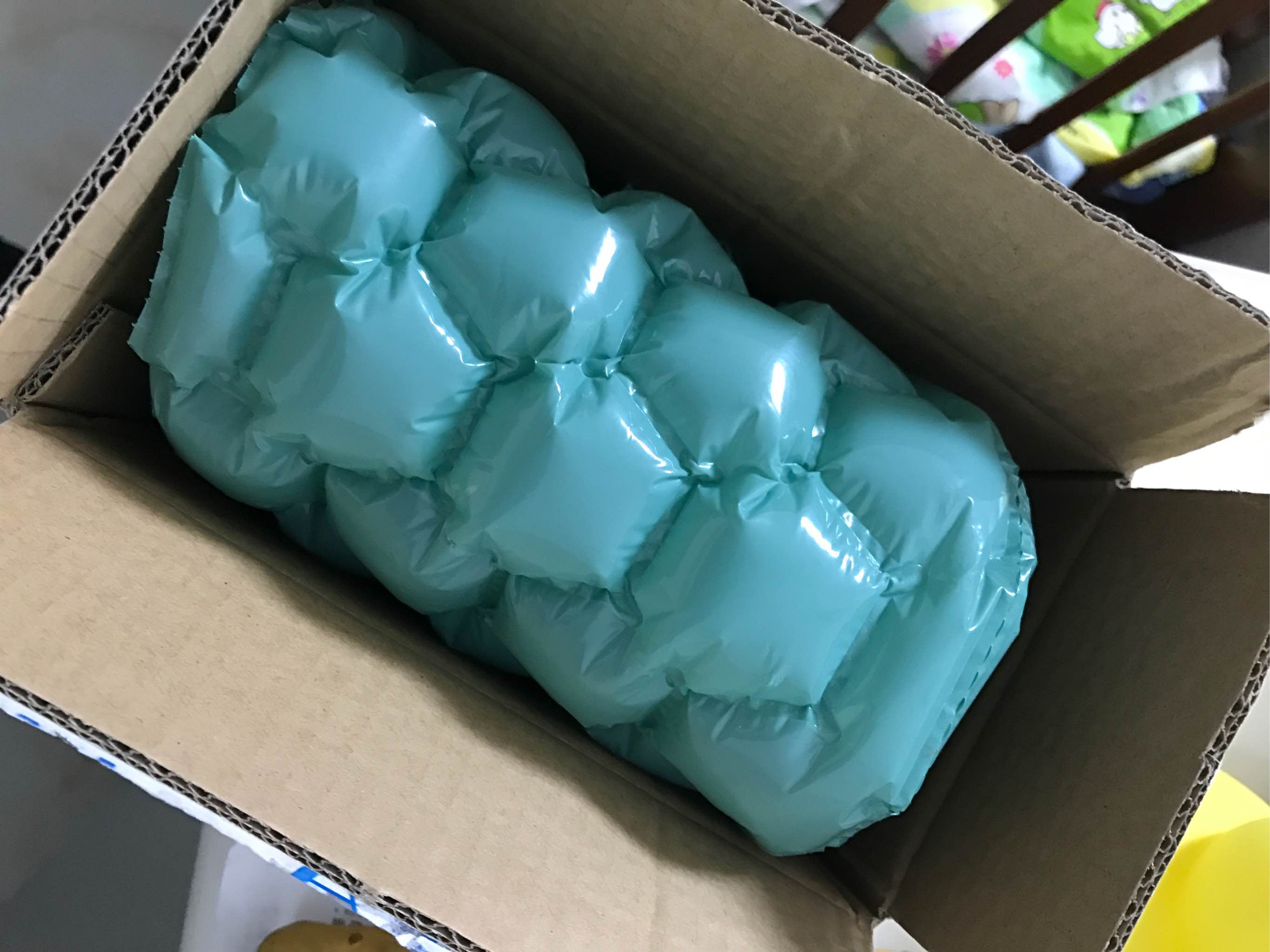 自然堂轻透无瑕修颜霜