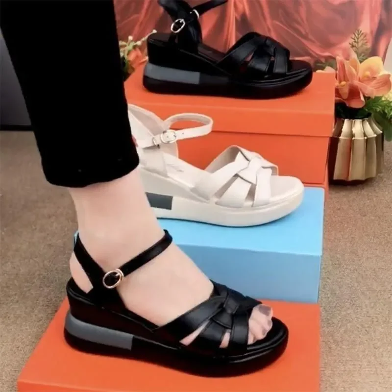 Beach summer breathable sandals