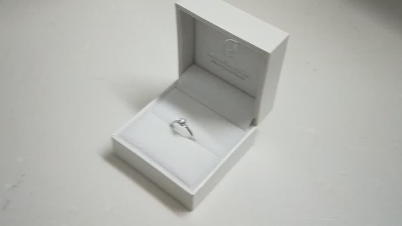 White Leatherette Paper Jewelry Boxes Wedding Ring Box Jewelry