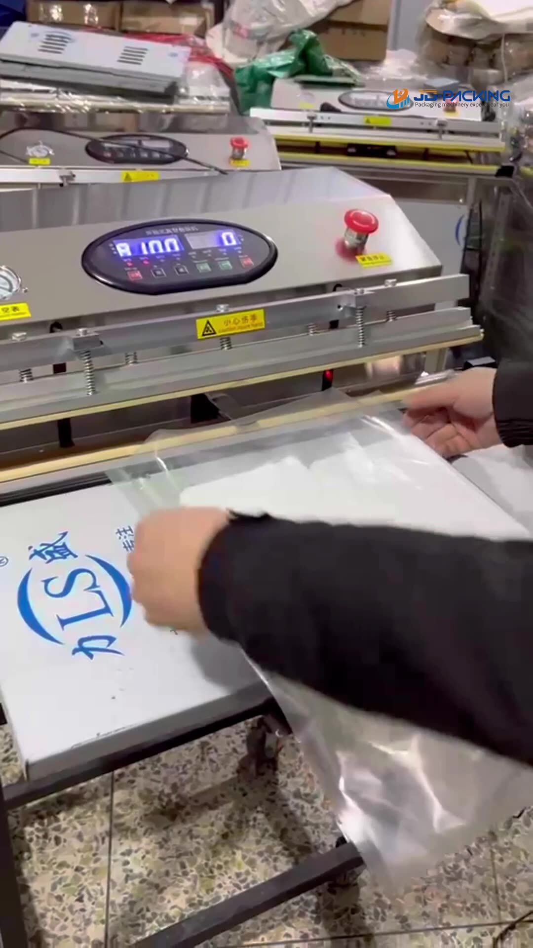 Industrial Nitrogen Gas Flushing External Vacuum Sealer Packing Machine