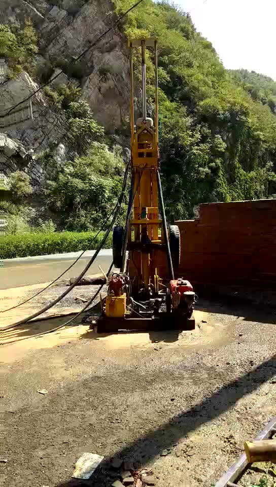 Factory Price Depth 150m Portable Water Well Drilling Machine Hydraulic