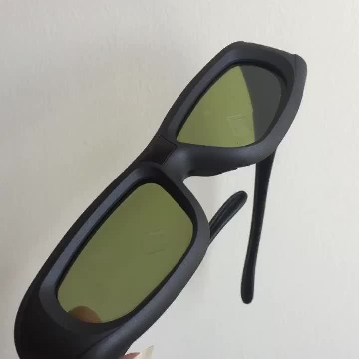 激光投影天花板对决！极米H6/Z7X/Z6X坚果N1/J10当贝F6/X5海信C2、谁才是真·客厅影院之王。