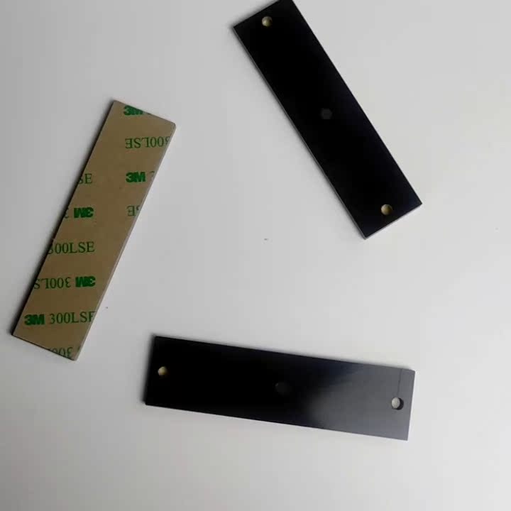 金属架上还可扫出标签。这个黑方式是来降维打击的吧？