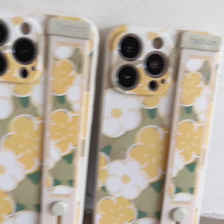 iphone 13 pro max case clear Cute Cartoon Flower Daisy Wrist band Holder Phone Case For iphone 11 12 13 pro max SE 202 X Xs XR 7 8 plus Square Silicone cover iphone 13 pro max wallet case