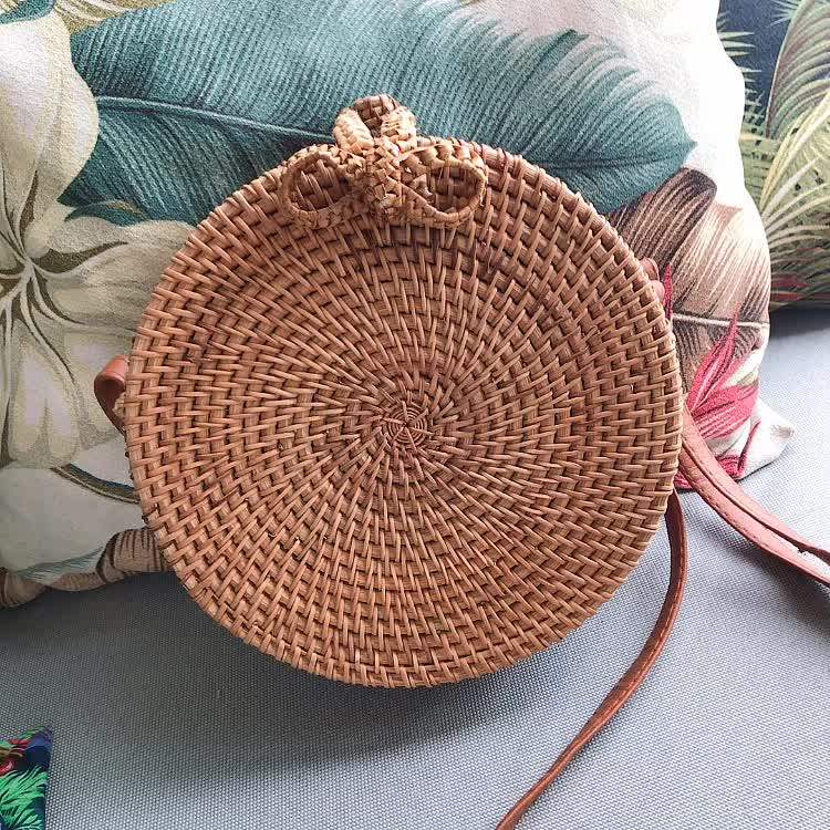 Natural Color Bali Rattan Bag Round Handmade Rattan Clutch Bag For
