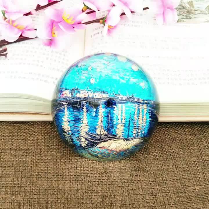 Wholesale Clear Glass Paperweight Customized Image Dome Paperweight For