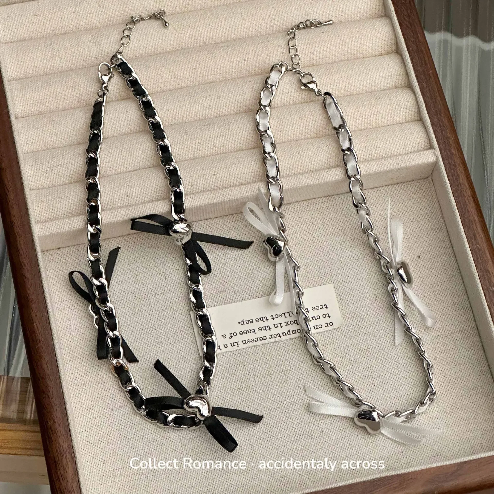 Korean niche design love bow knitted chain necklace for women with unique personality high-end versatile necklace clavicle